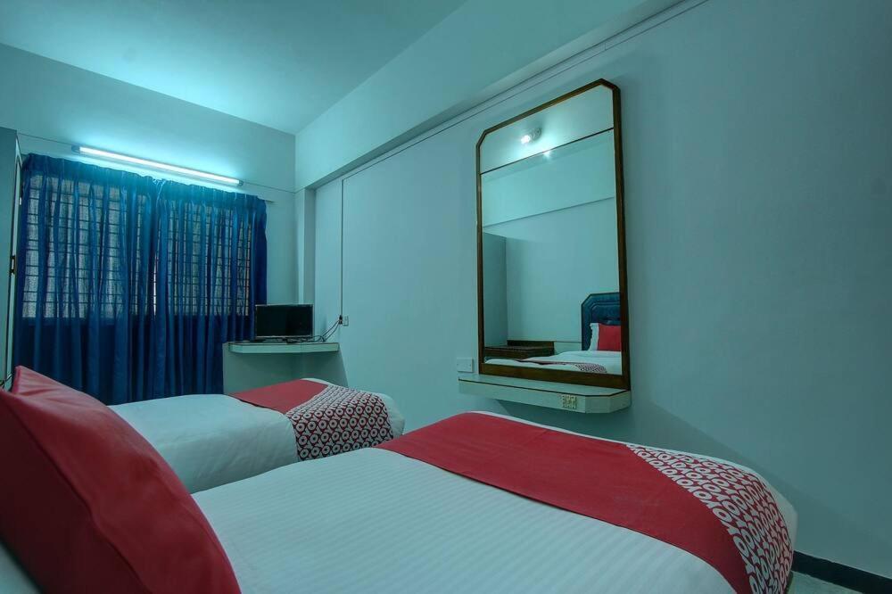 Hotel Padmam Мадурай Екстер'єр фото