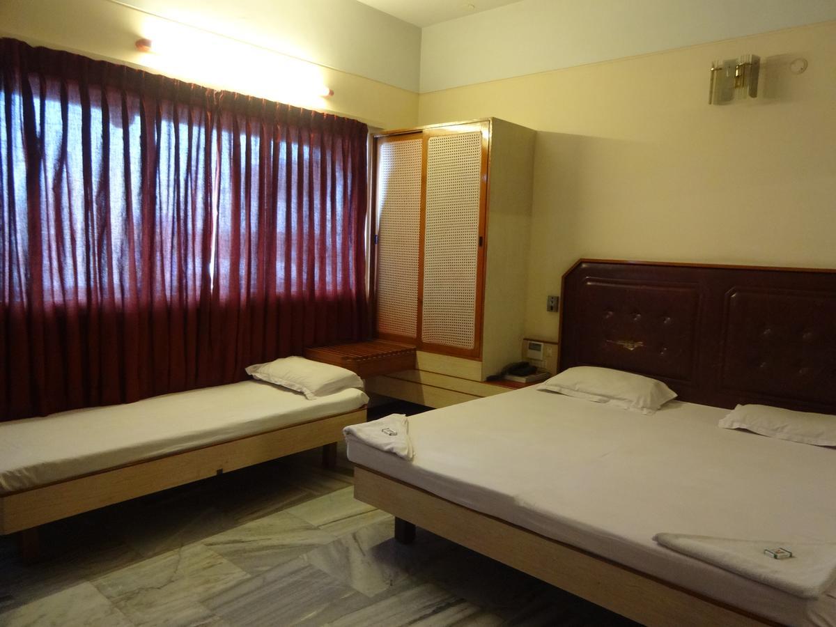 Hotel Padmam Мадурай Екстер'єр фото