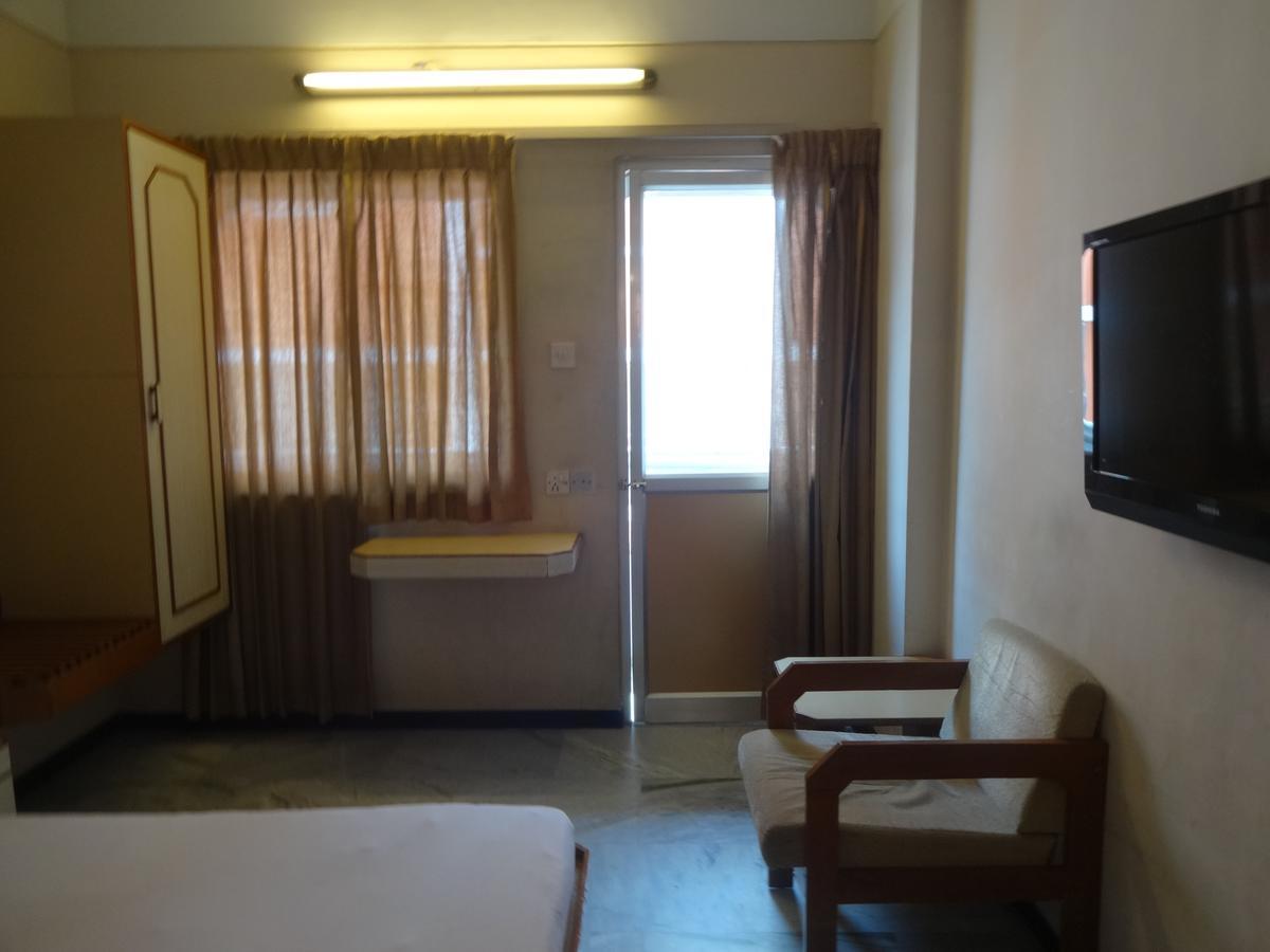Hotel Padmam Мадурай Екстер'єр фото