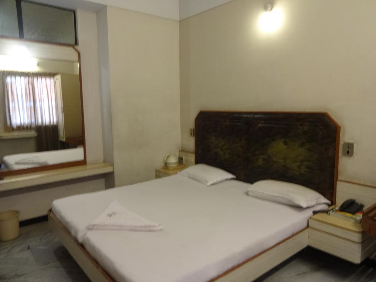 Hotel Padmam Мадурай Екстер'єр фото